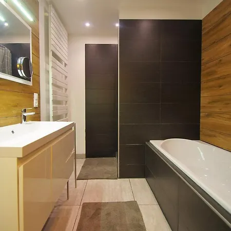 Le 21 Apartment *